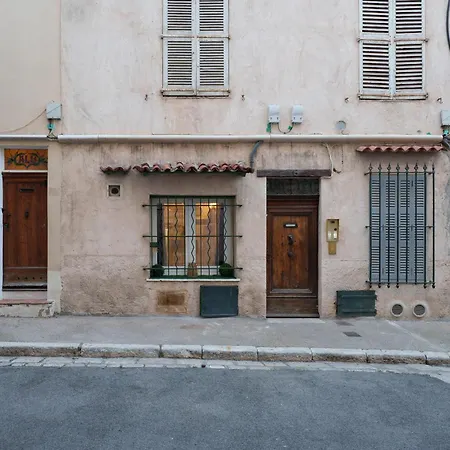 Renting - Guillaumont - Cozy Picasso Museum Local Market Апартаменты Антиб