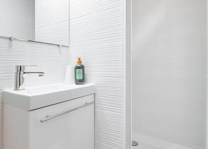 Апартаменты Renting - Guillaumont - Cozy Picasso Museum Local Market *